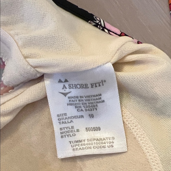 Paisley Ruffle One-Piece Swimsuit - Picture 4 of 6